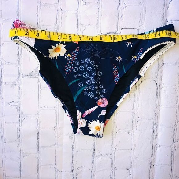 𝅺NWT Womens Large Cupshe Live Life On The Beach Bikini Bottoms - Picture 4 of 6